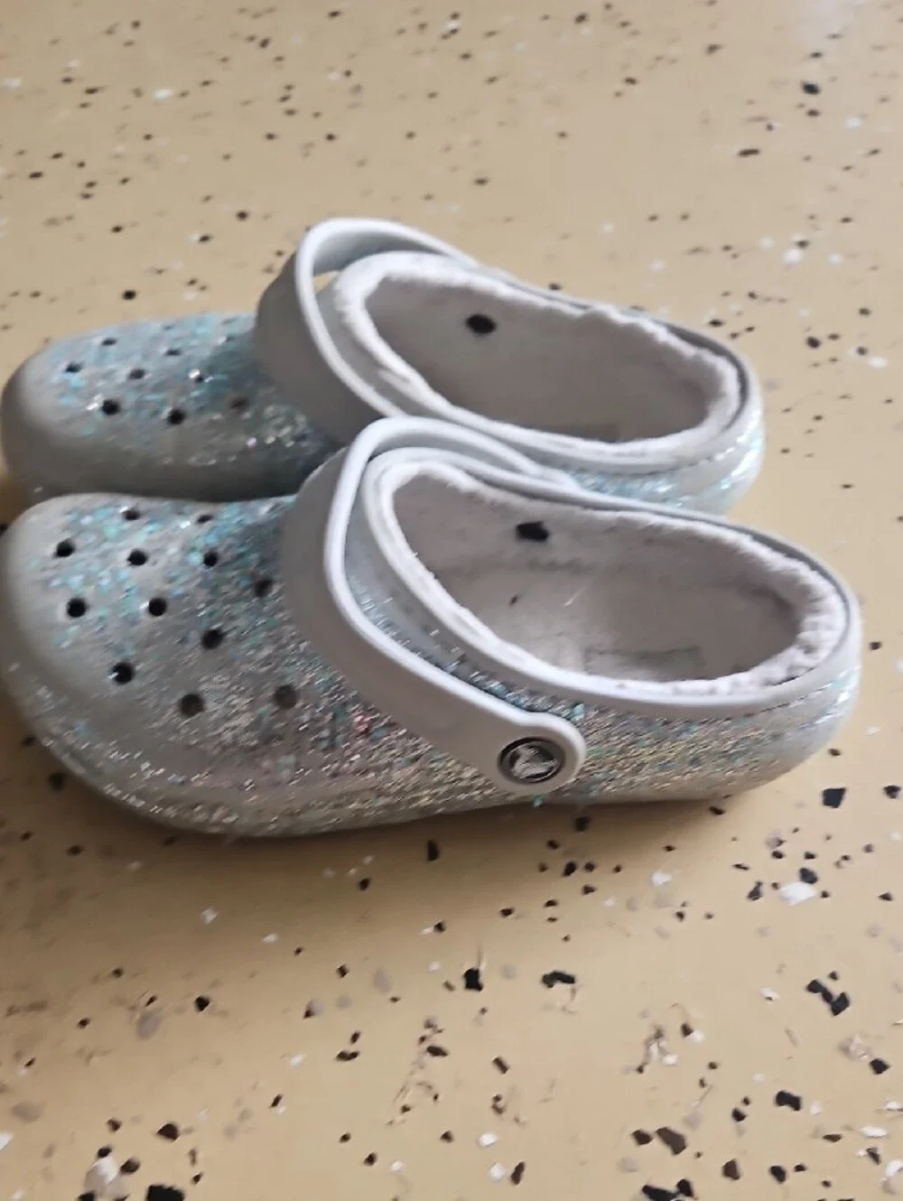 Girls Sandals And Crocs